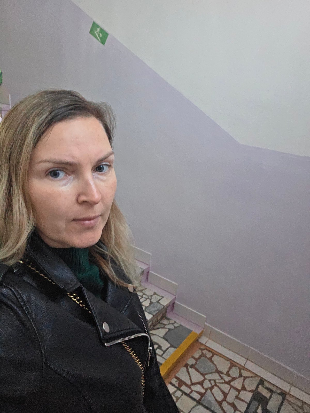 Indoor photography and children's art display documented in Chaikovsky