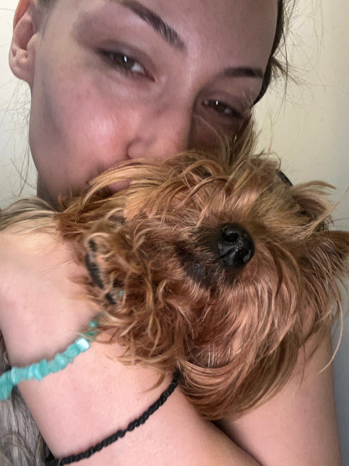 Home day documented in Burgas: cooking, pets, selfies