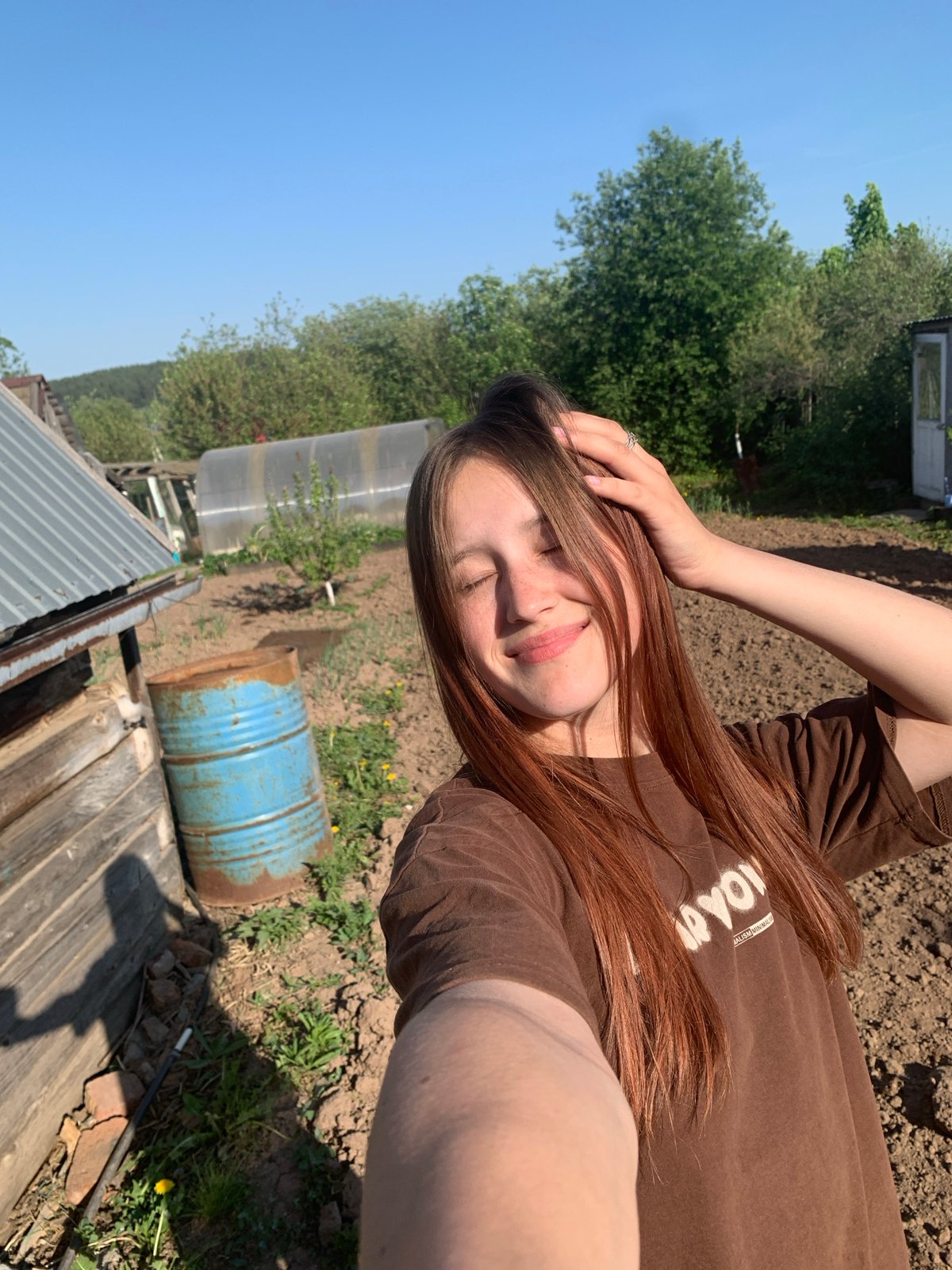 Spring afternoon moments captured in Russian village Фоки