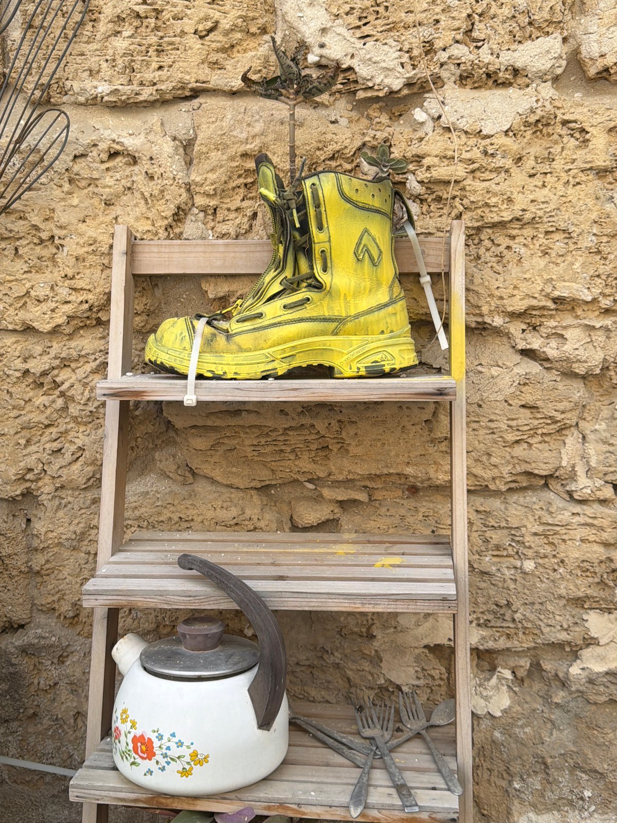 Art exhibition and urban scenes documented in Tel Aviv