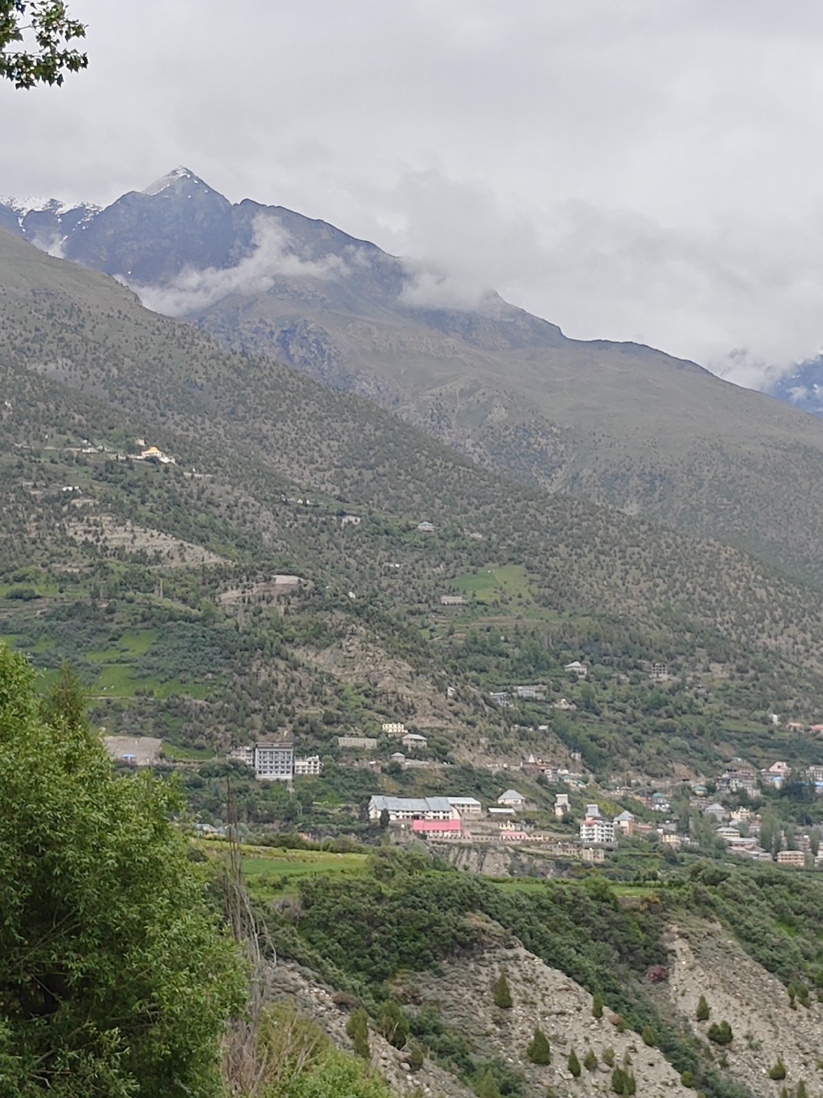 Morning in Kardang: Himalayan village, ritual objects, mountain views
