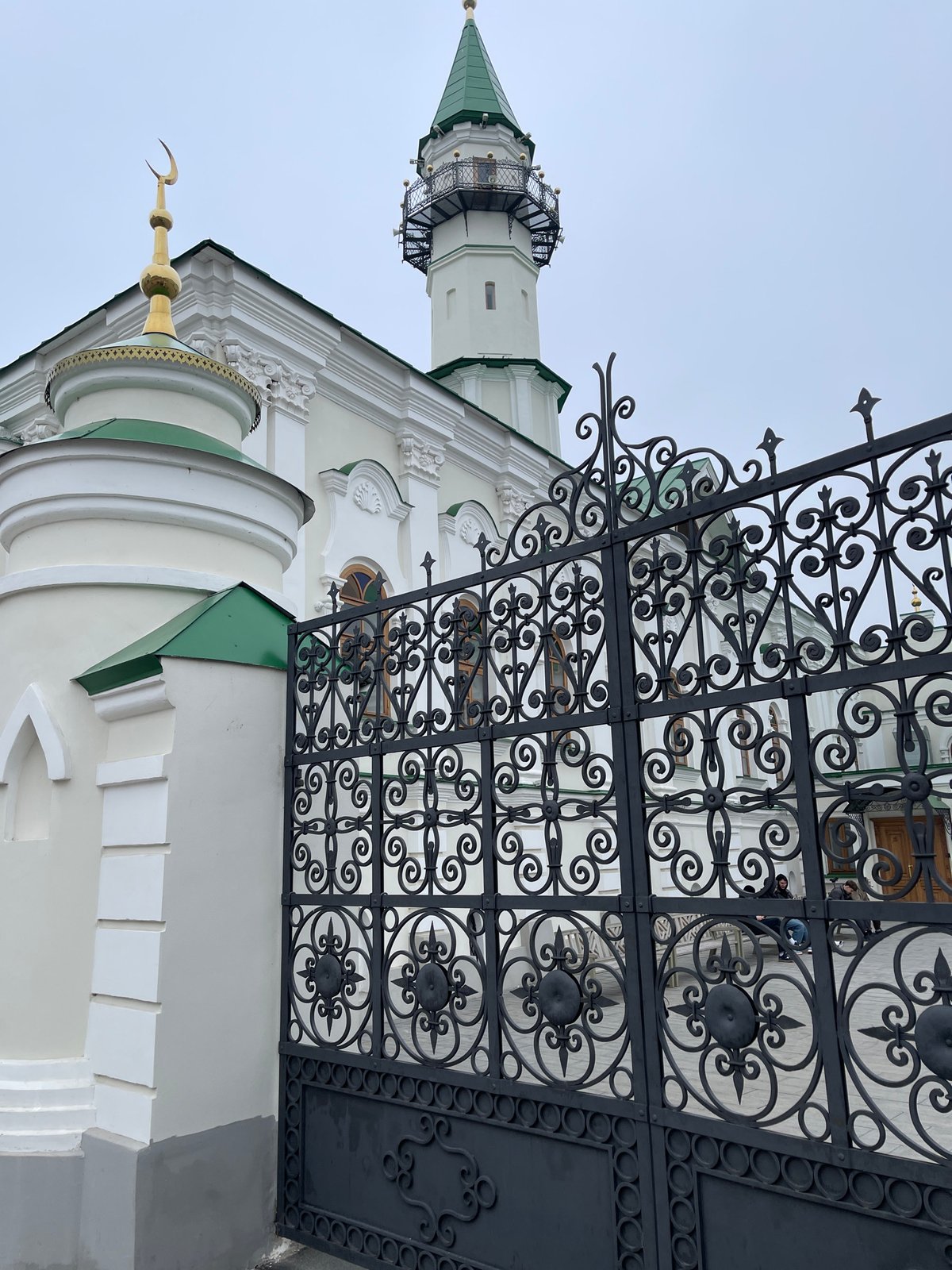 Kul Sharif Mosque photographed through ornate fence in Kazan