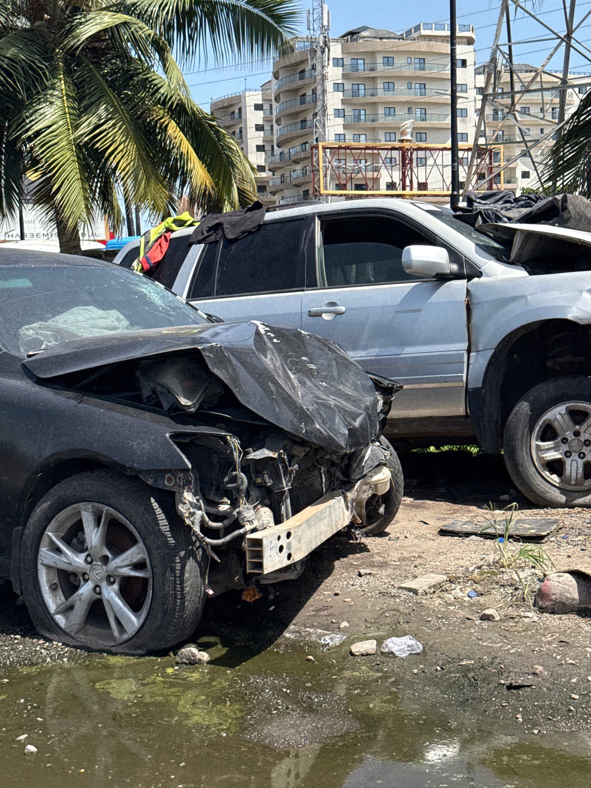 Two-vehicle collision causes severe damage in Itirin, Nigeria