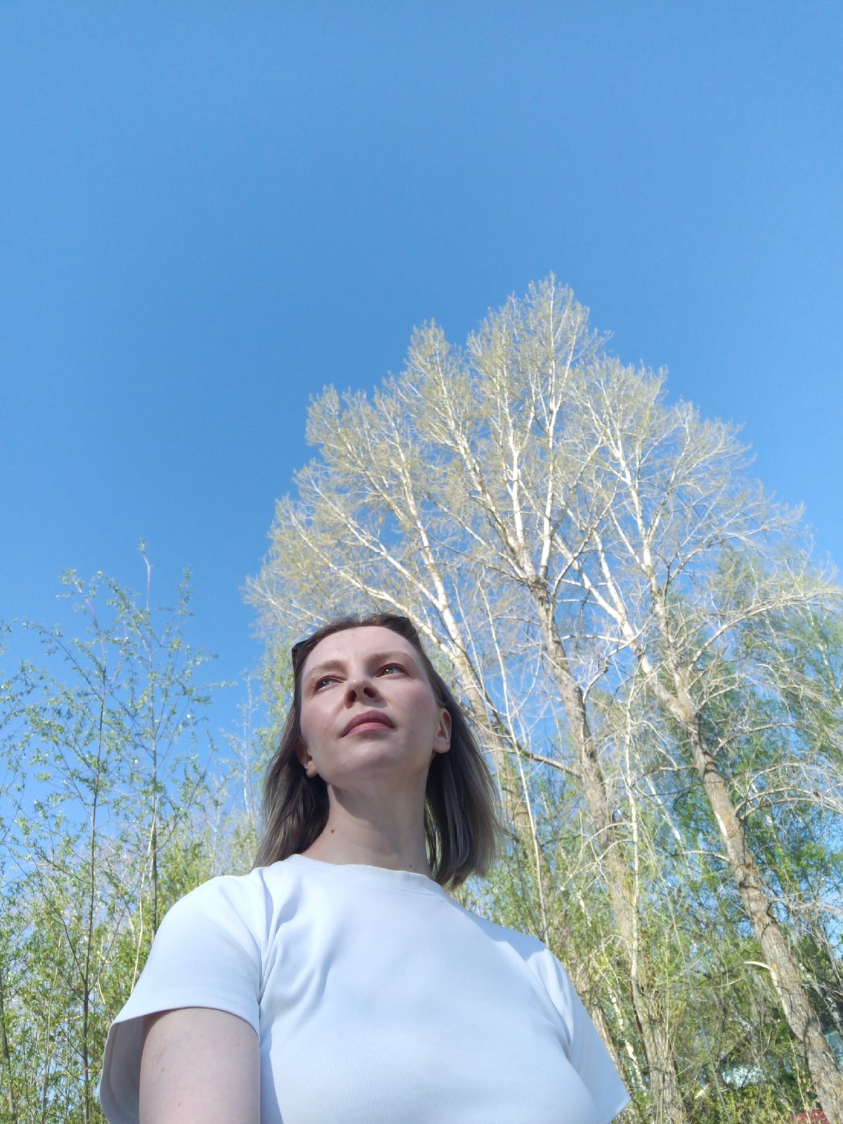 Spring morning walk documented near Votkinsk Reservoir in Chaikovsky