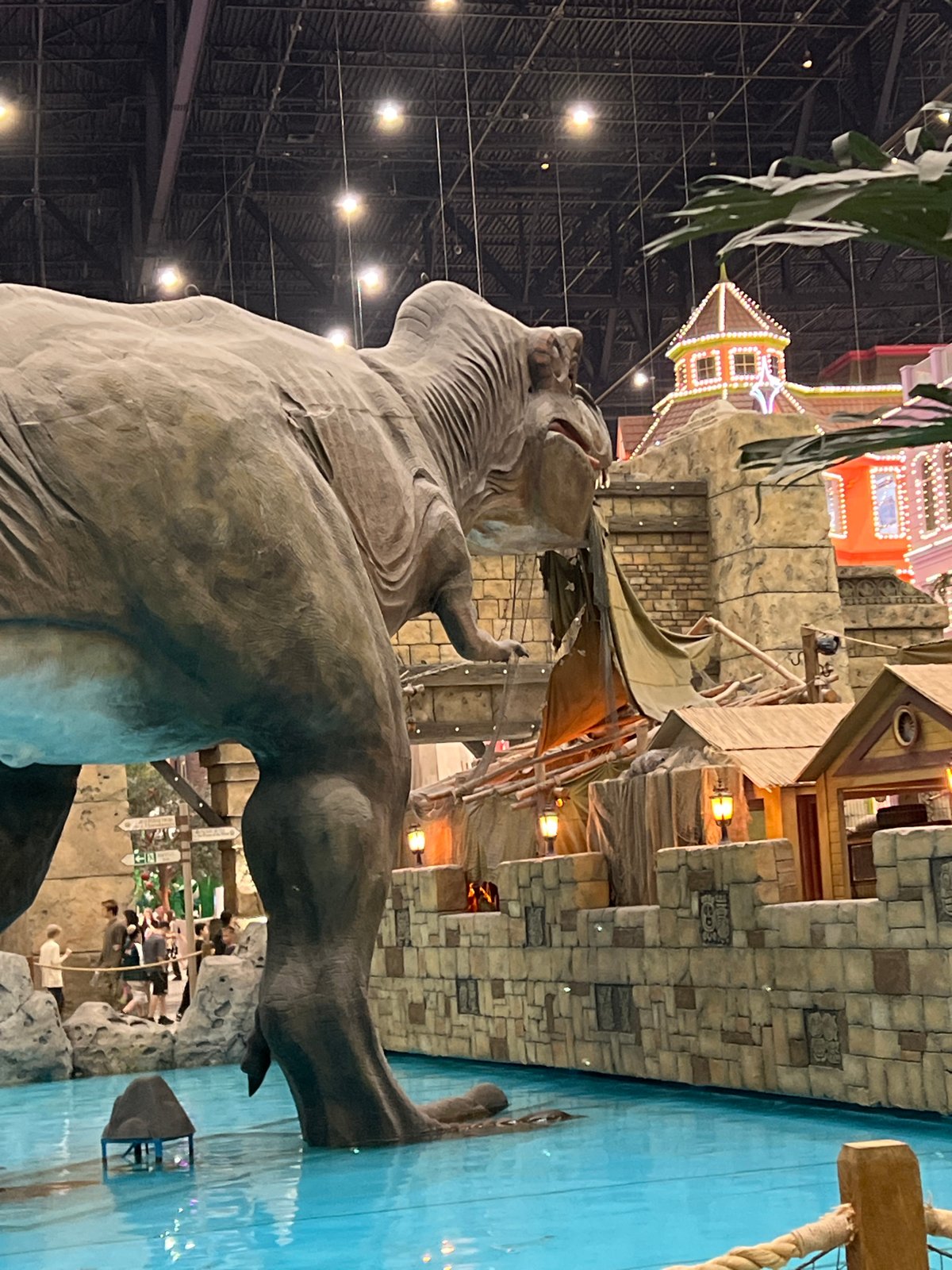 Visitors explore dinosaur-themed indoor attraction in Moscow