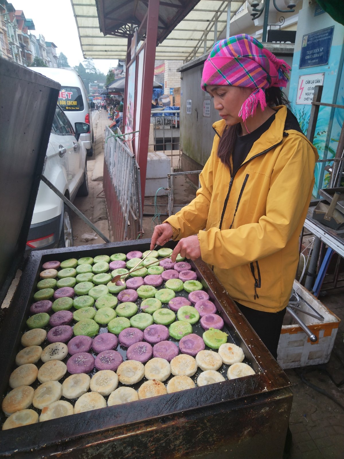 Morning market activity documented at Vietnam's Sapa Love Market