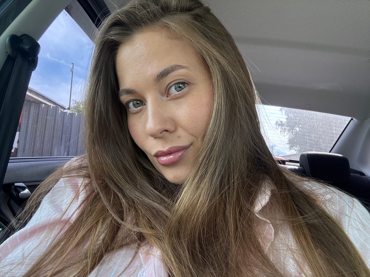 Car selfies and a cat on a windowsill in Chaikovsky