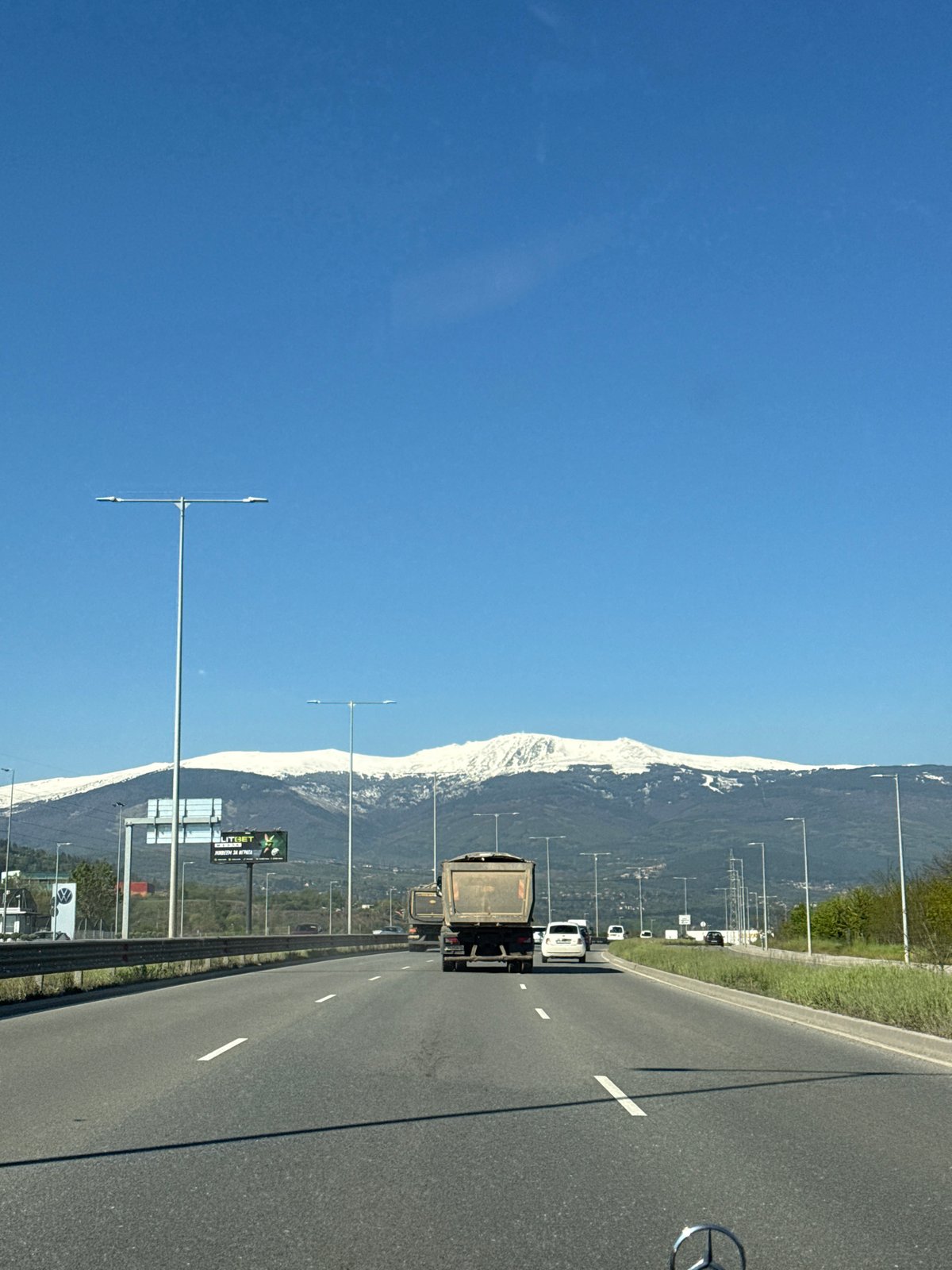 Morning highway traffic documented near German, Bulgaria