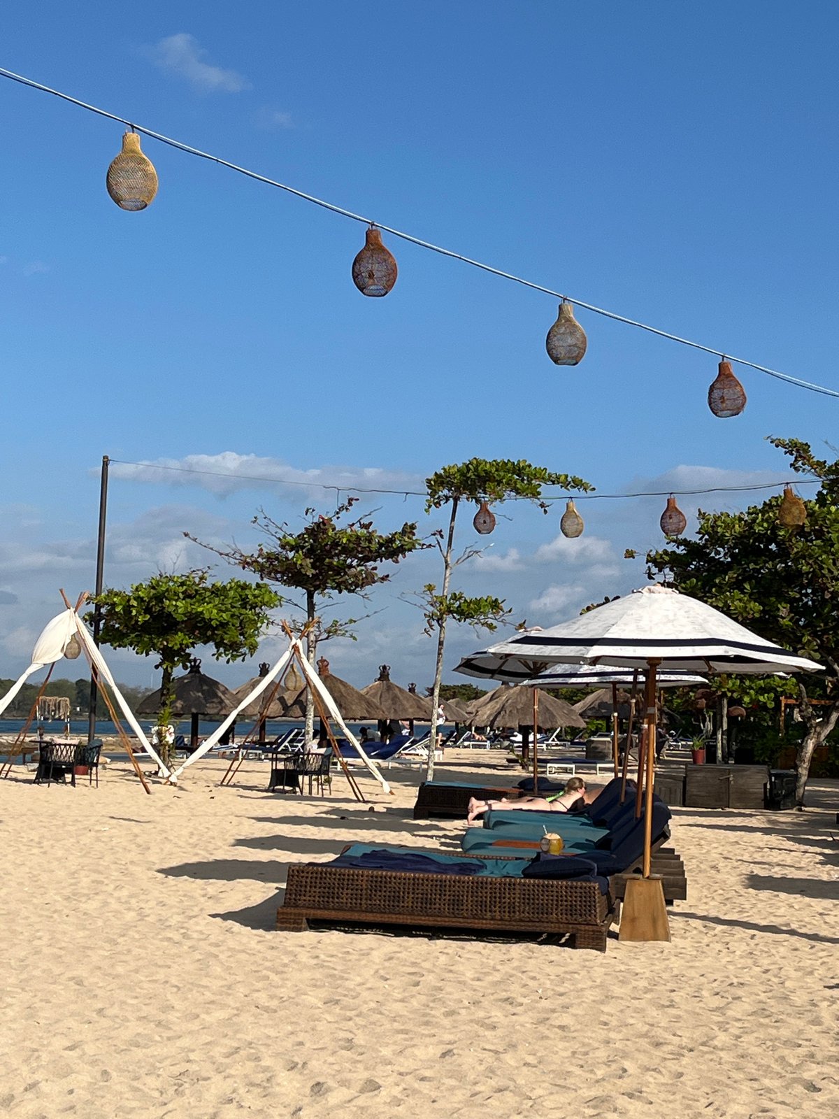 Morning beach life documented across Kuta Selatan resort area