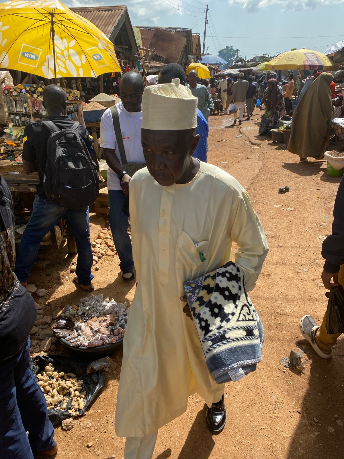 Midday hustle at Bukuru market, Plateau State, Nigeria