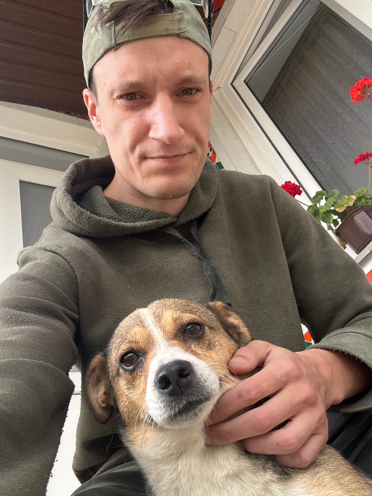 Backyard selfies with a dog in Makiv, Ukraine