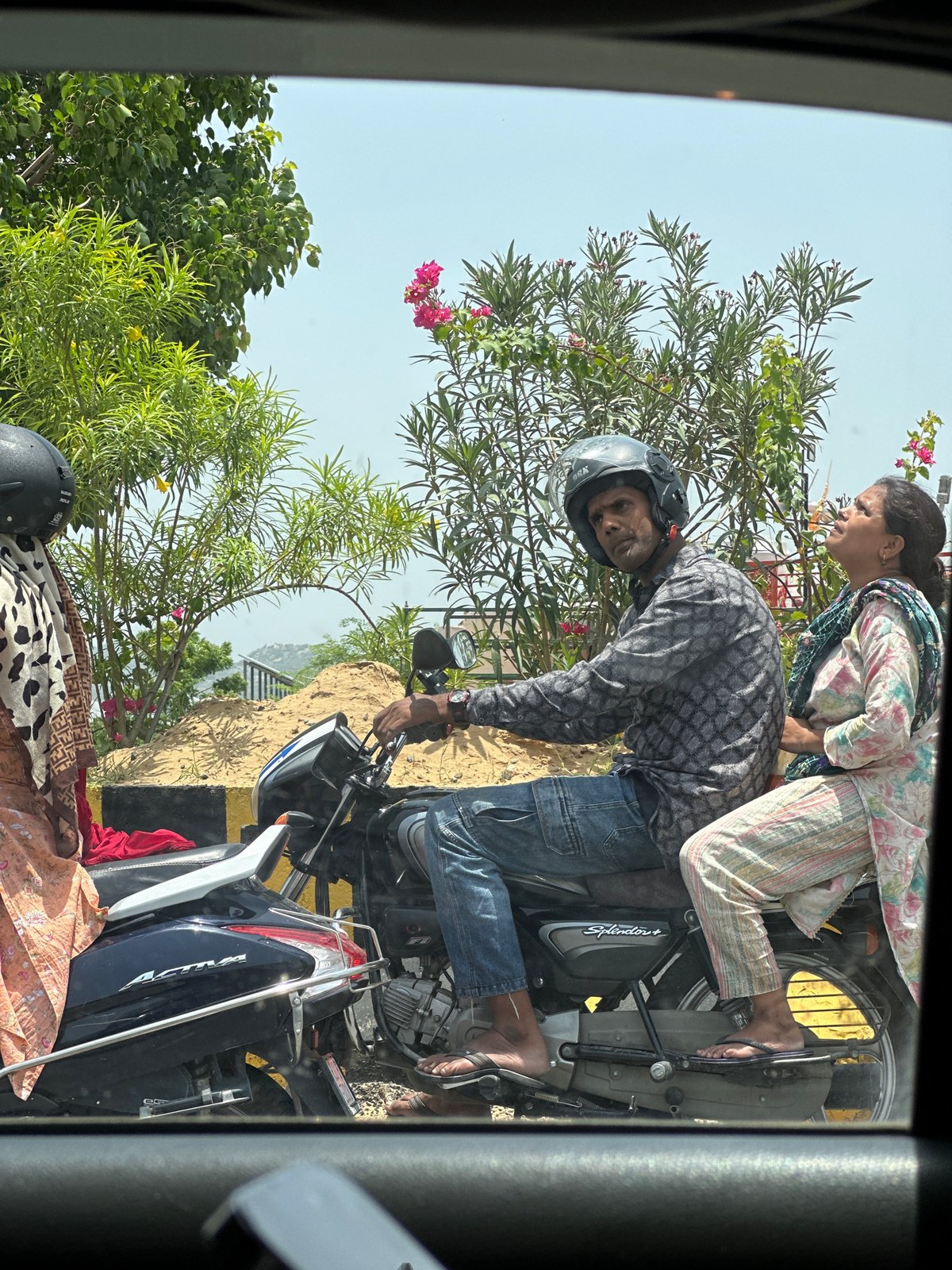 Everyday street scenes from Ajmer on a July morning