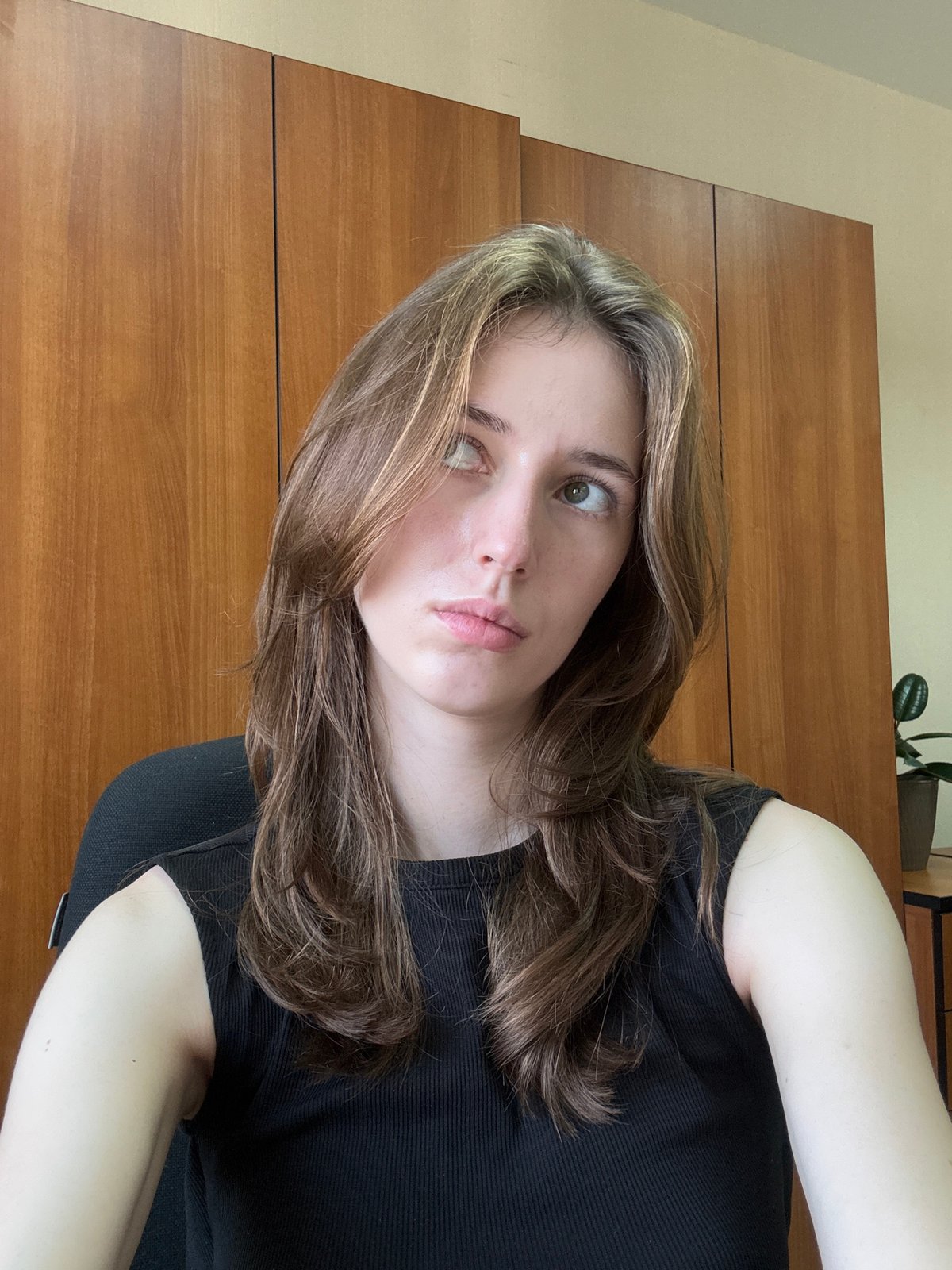 Portrait session in a Perm home office, July 2026
