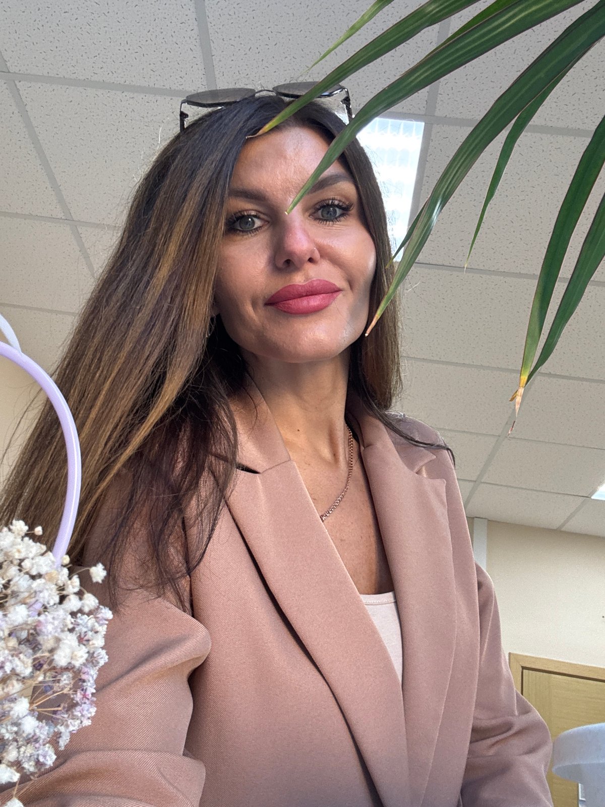 Early morning selfie session documented in Chaikovsky, Russia