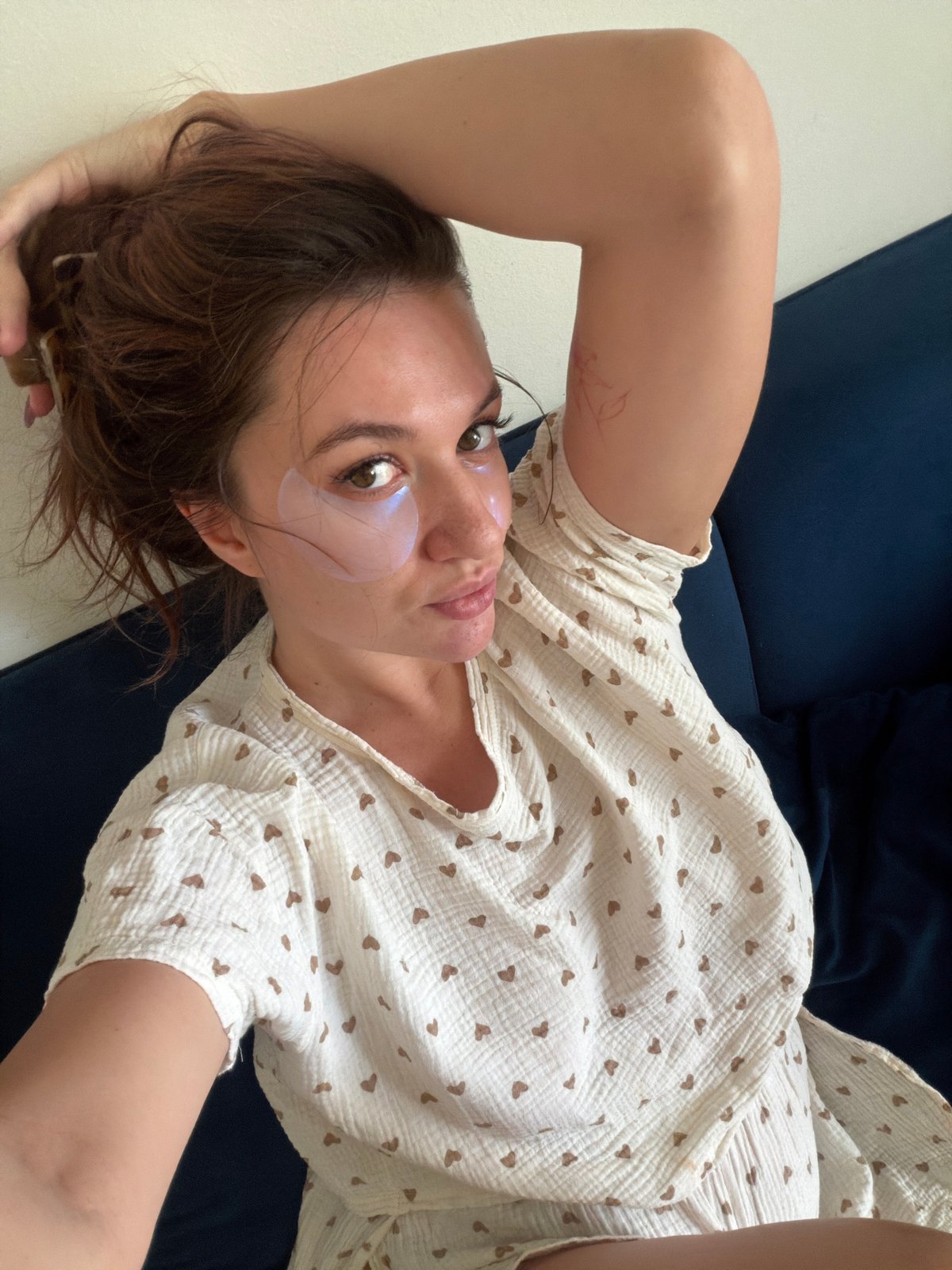 Woman's morning routine captured in Belgrade apartment