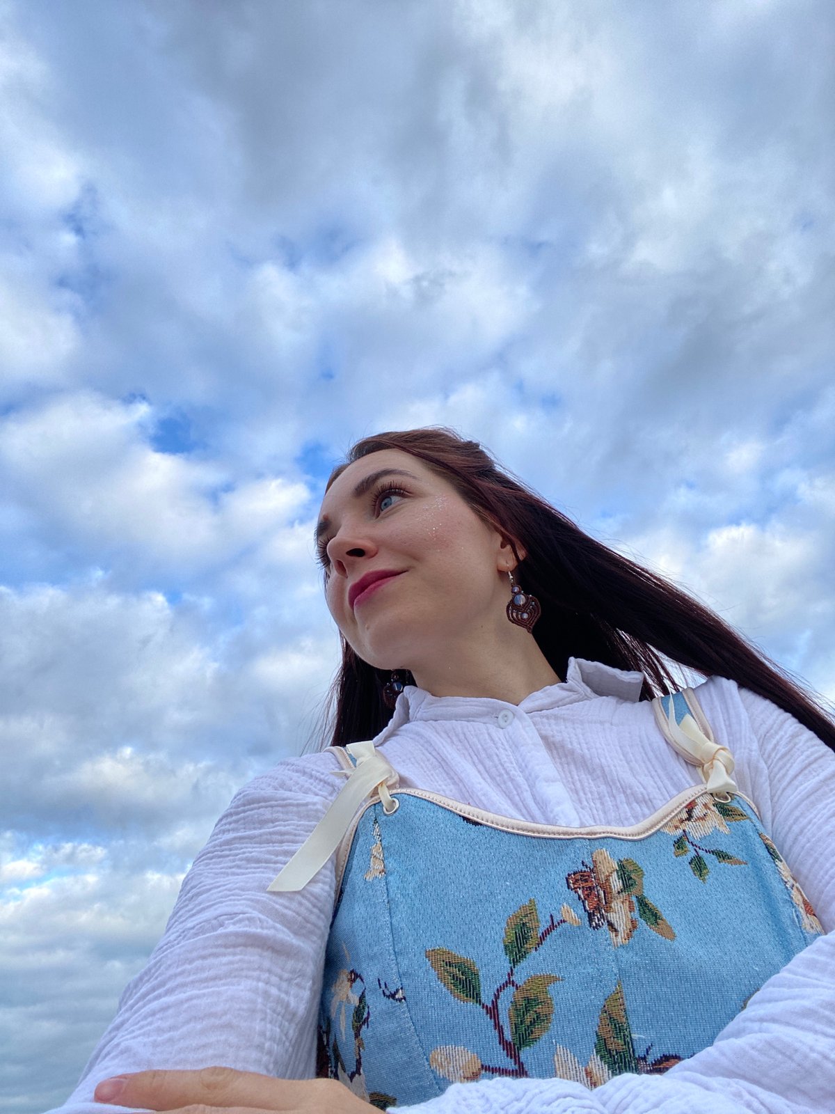 Woman documents riverside visit in Chaikovsky Russia