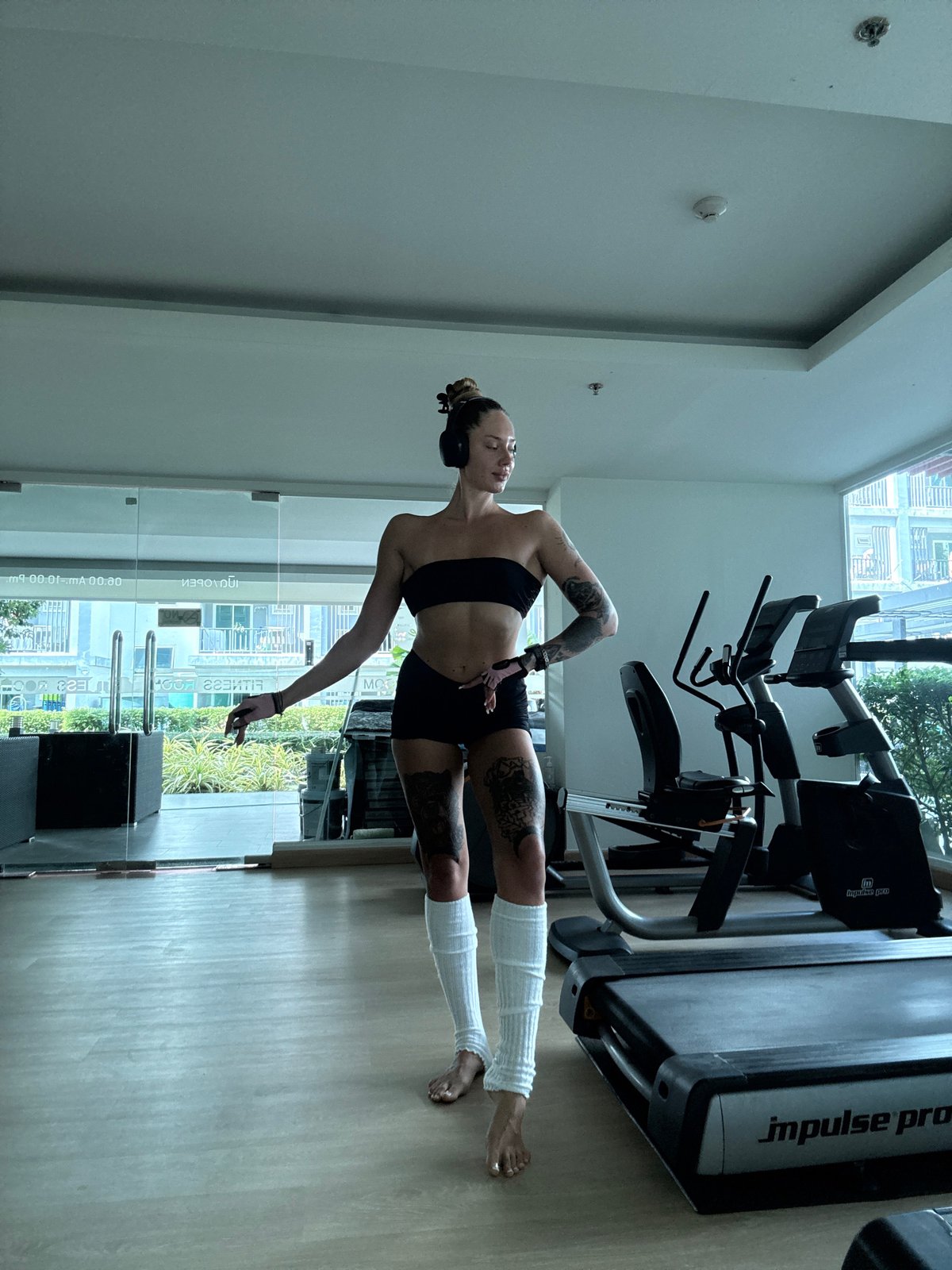 Gym session and a cat claiming a scooter in Wichit