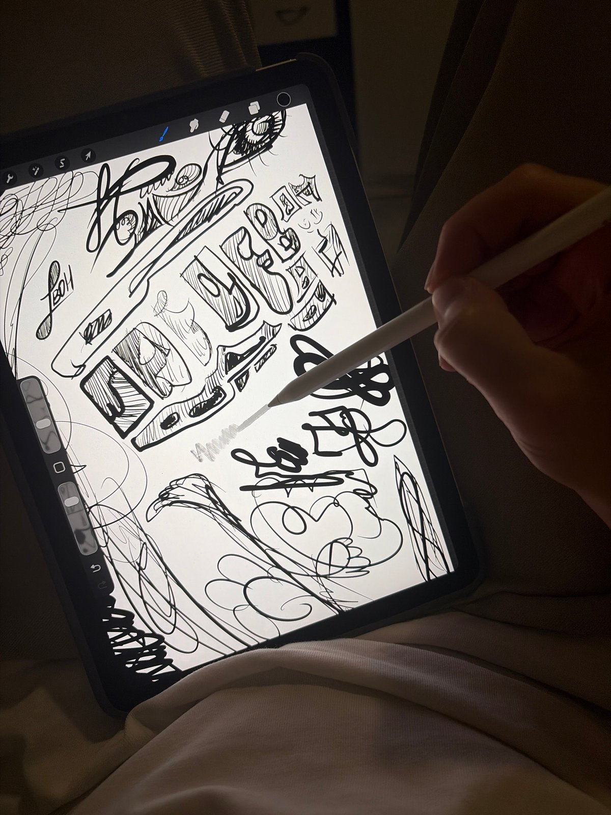 Sketching, balloon-watching, and quiet afternoon moments