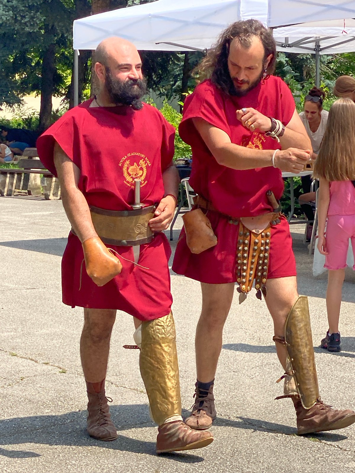 Roman gladiator reenactment draws families to Pleven park
