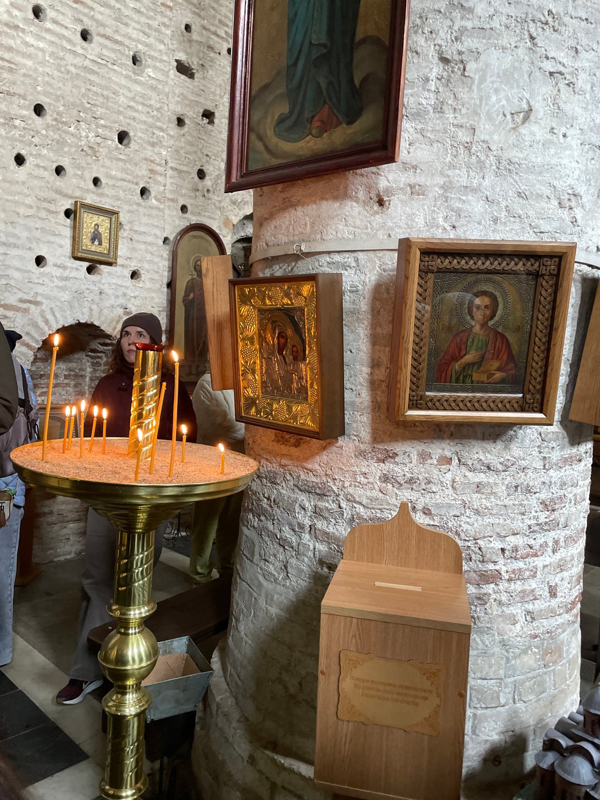Tourist documents historic Hrodna sites during 18-minute April walkabout