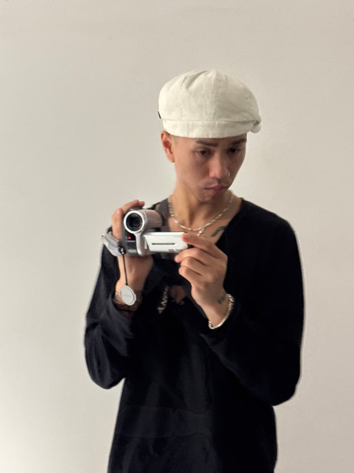 Film production shoot with makeup and photography in Saint-Ouen