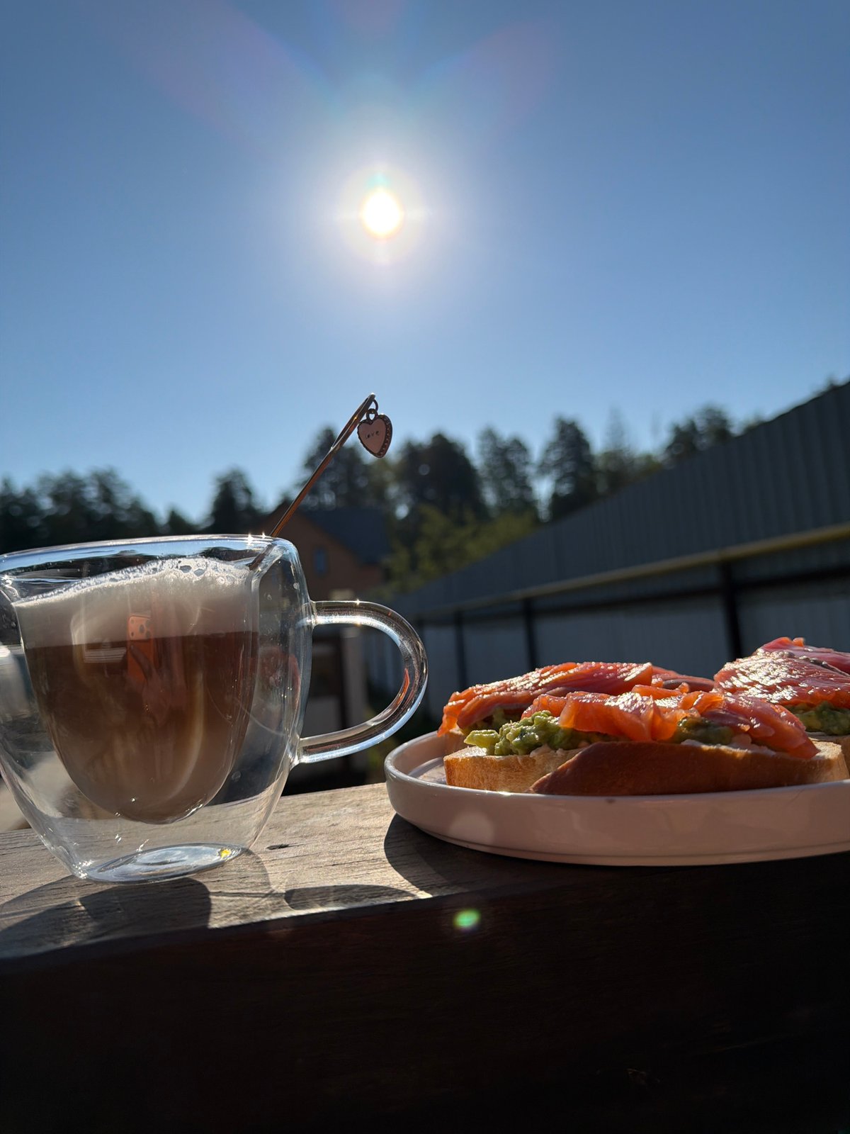Morning coffee and gardening routine captured in Chaikovsky, Russia