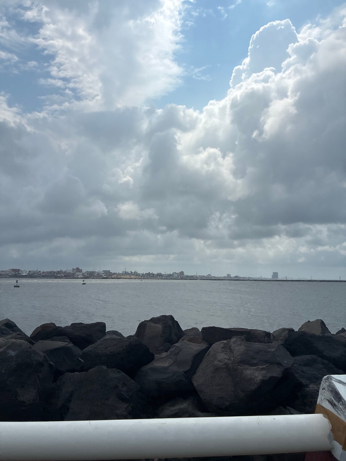 Coastal walkway documented during overcast evening in Allende, Mexico