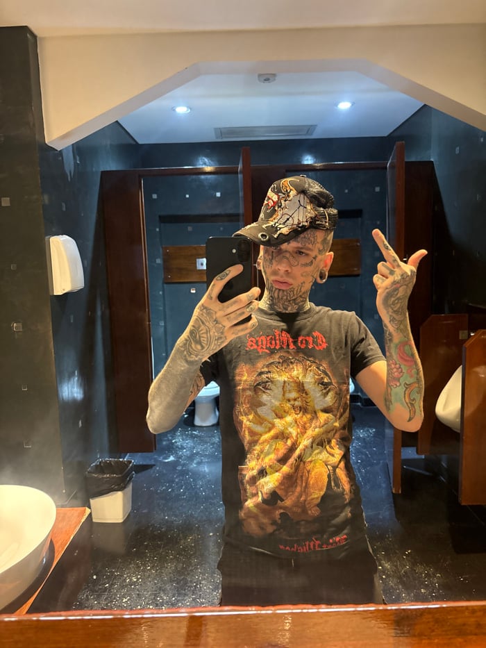 Person Takes Obscene Selfie in Buenos Aires Bathroom