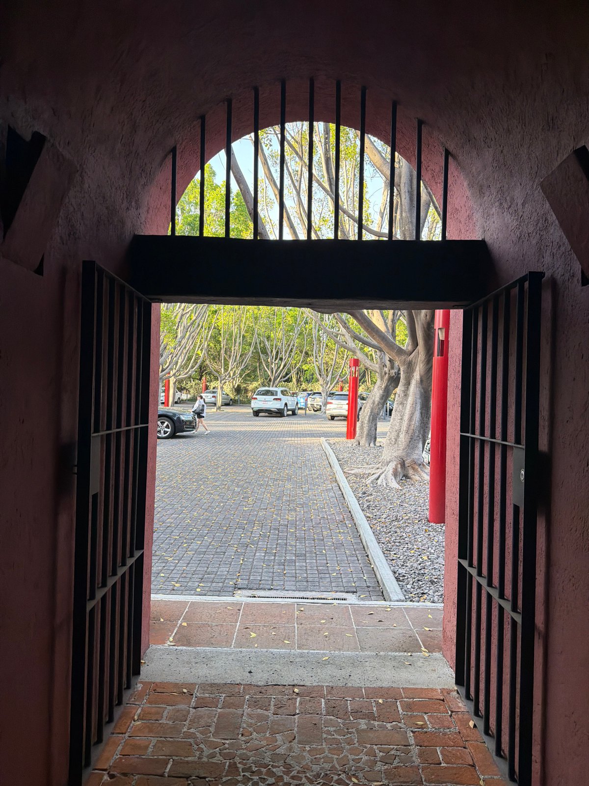 Evening documentation of architectural features in Puebla, Mexico