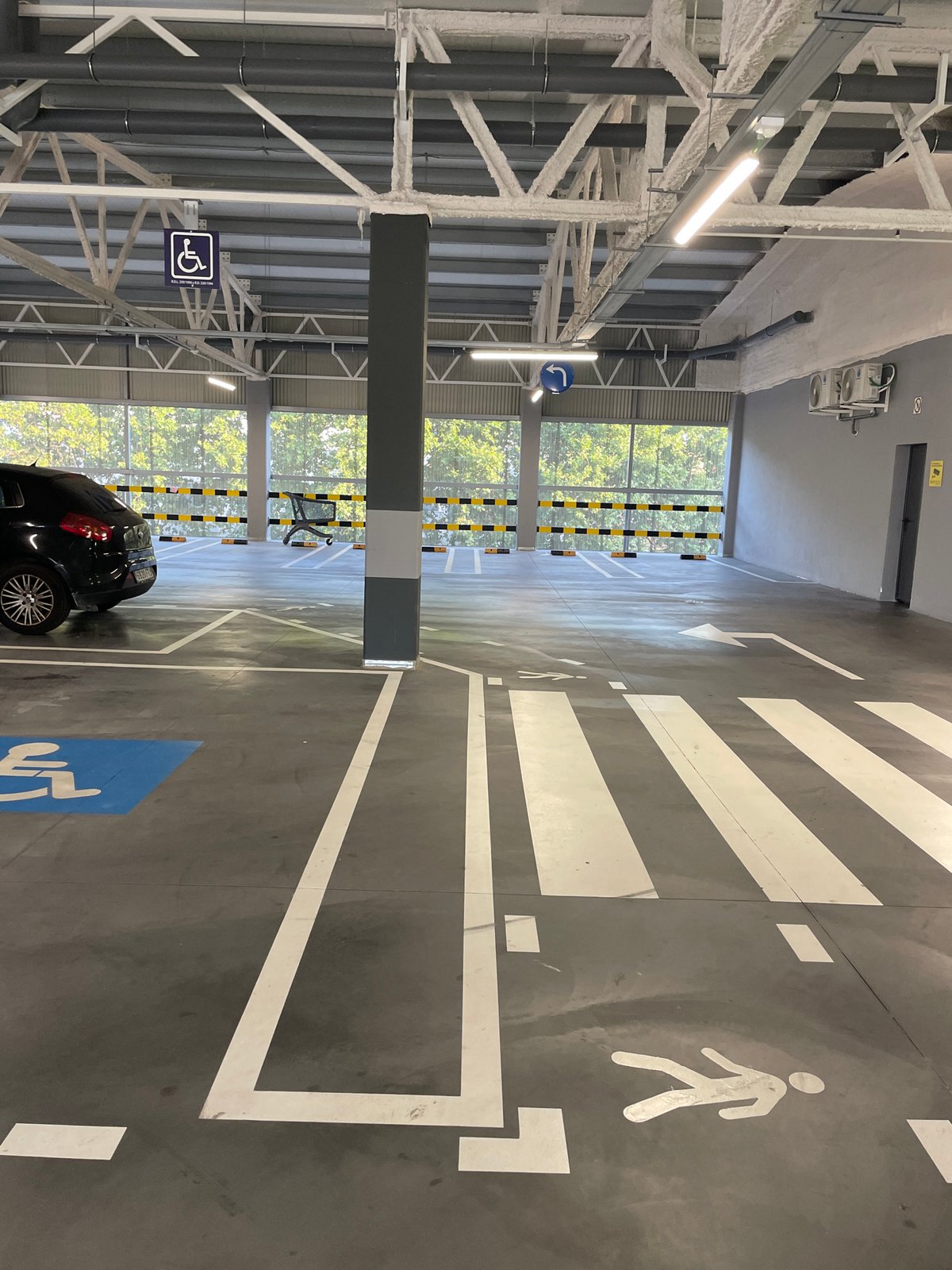 Empty parking garage interior, La Línea de la Concepción