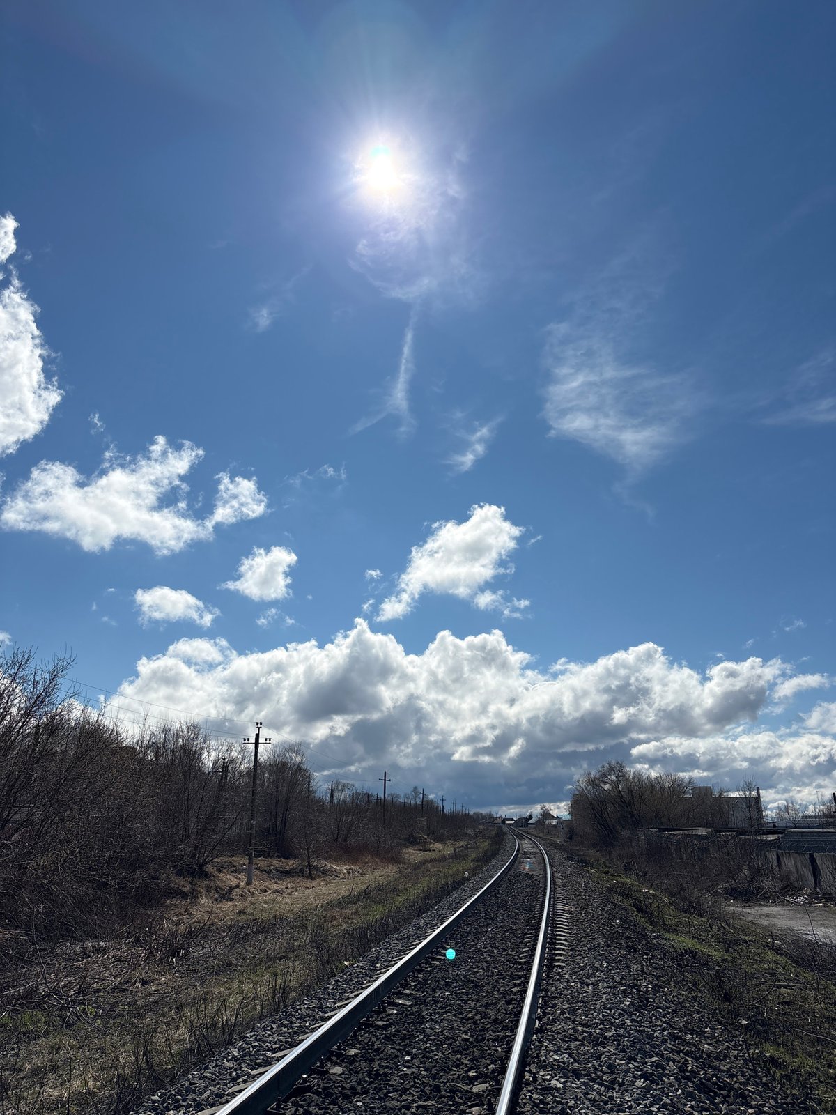 Sunny morning skies documented by witnesses in Ulyanovsk
