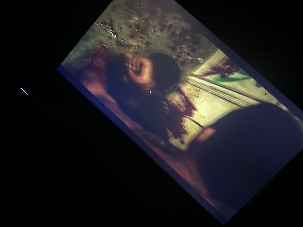 Residents watch violent TV program in Saint-Leu-d'Esserent