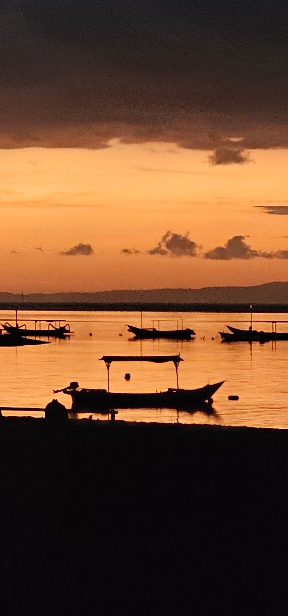 Denpasar sunset to nighttime transition captured by witnesses