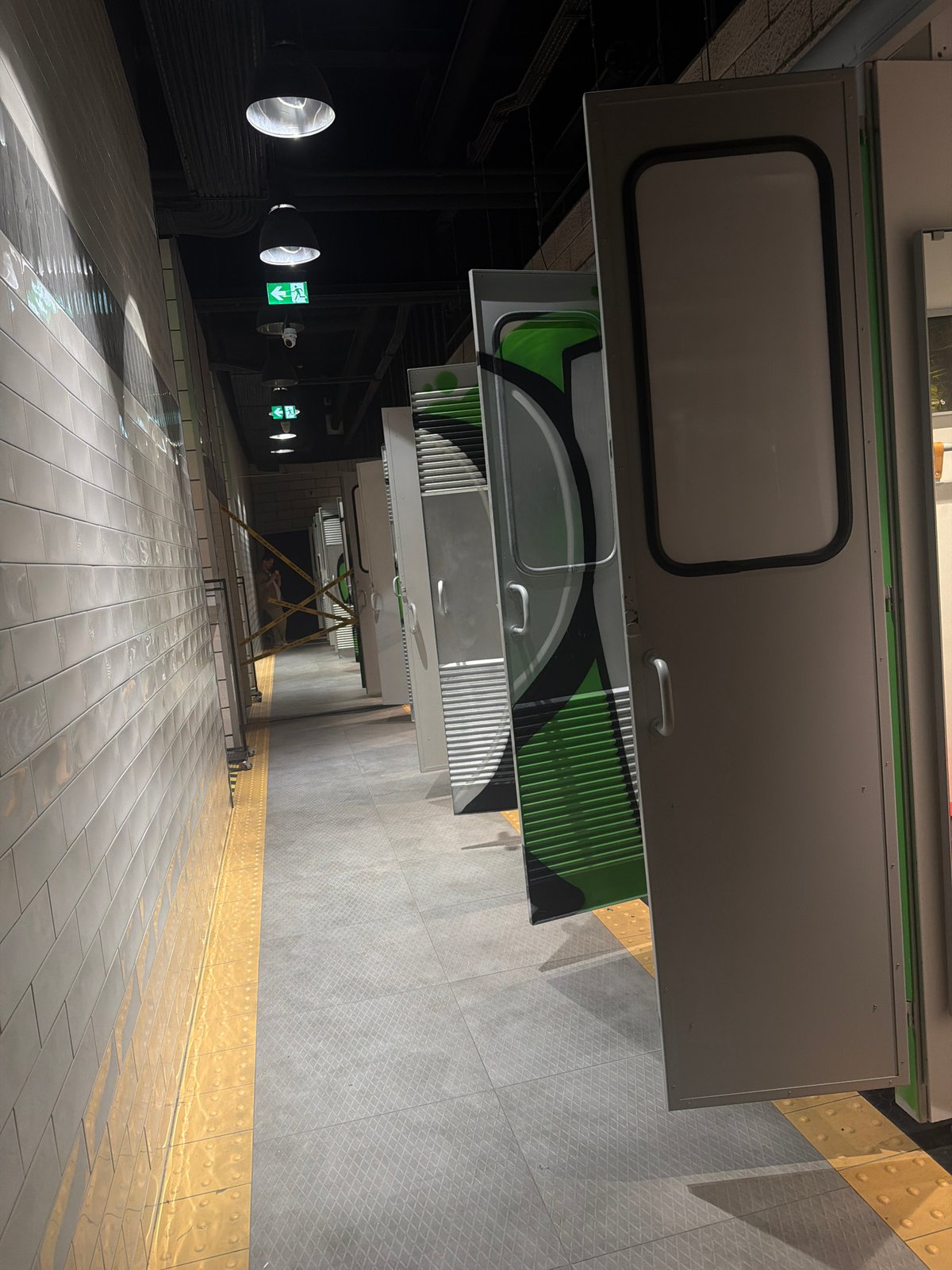 Belgrade subway platform documented by witness