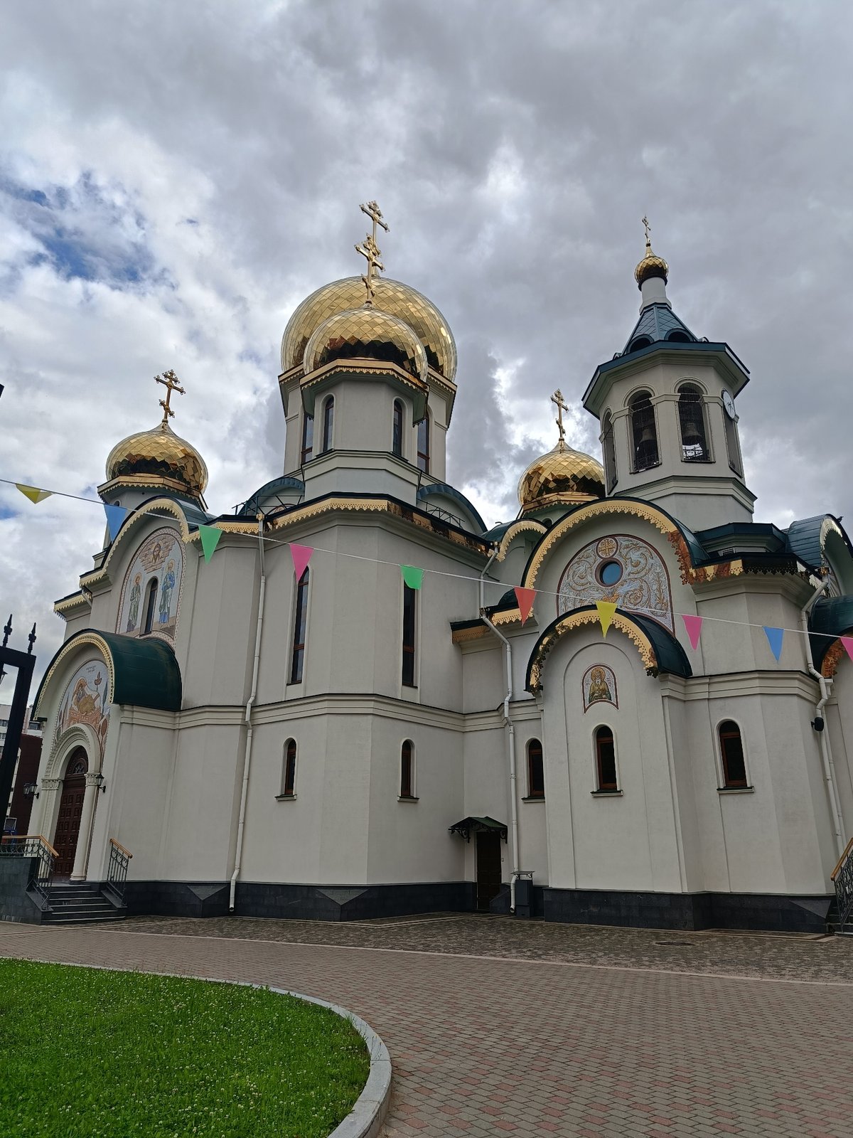 Golden-domed Orthodox churches at Alexander Nevsky Lavra, Saint Petersburg