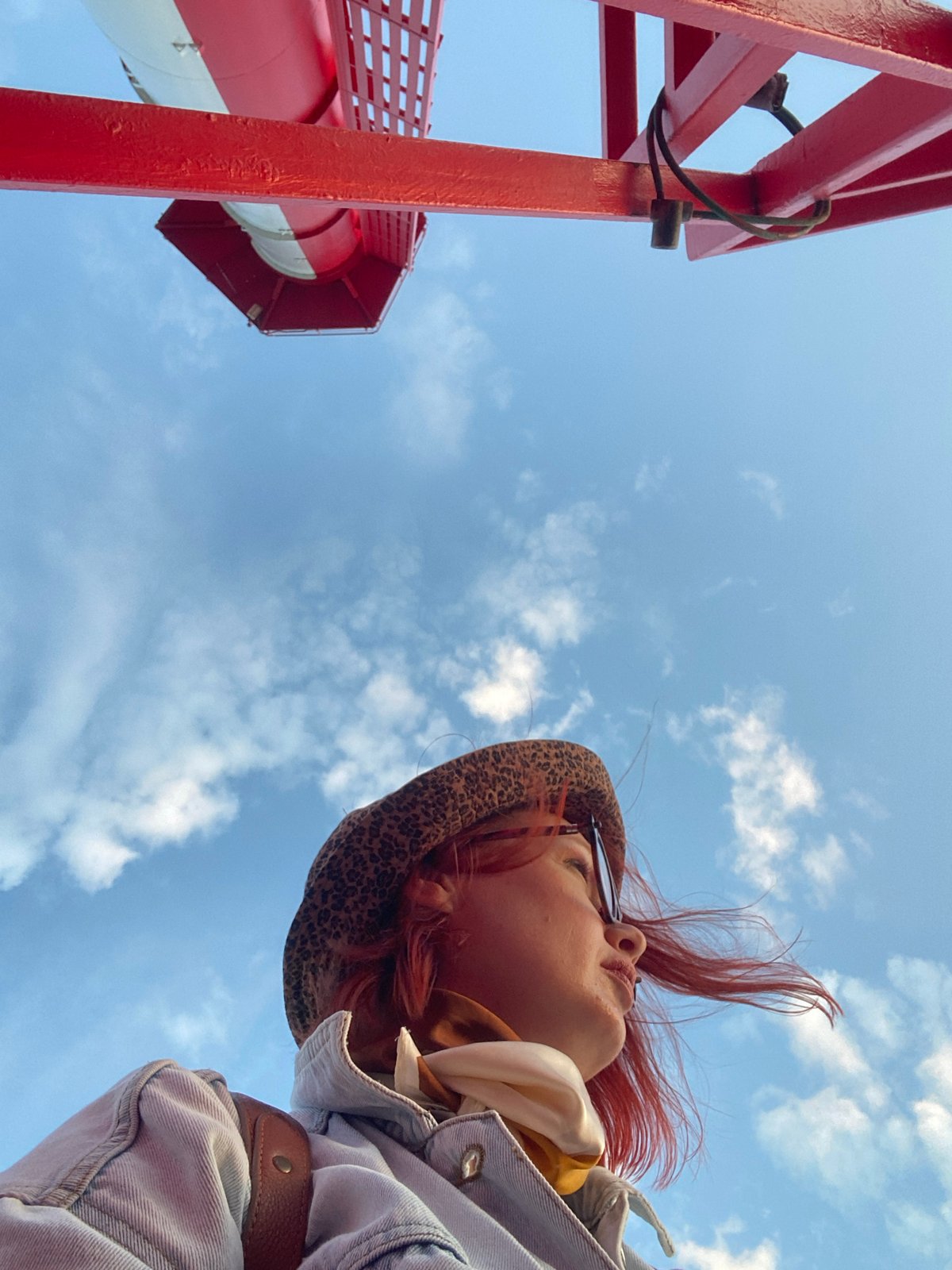 Tourist visits lighthouse, arcade, wine tasting in Sochi
