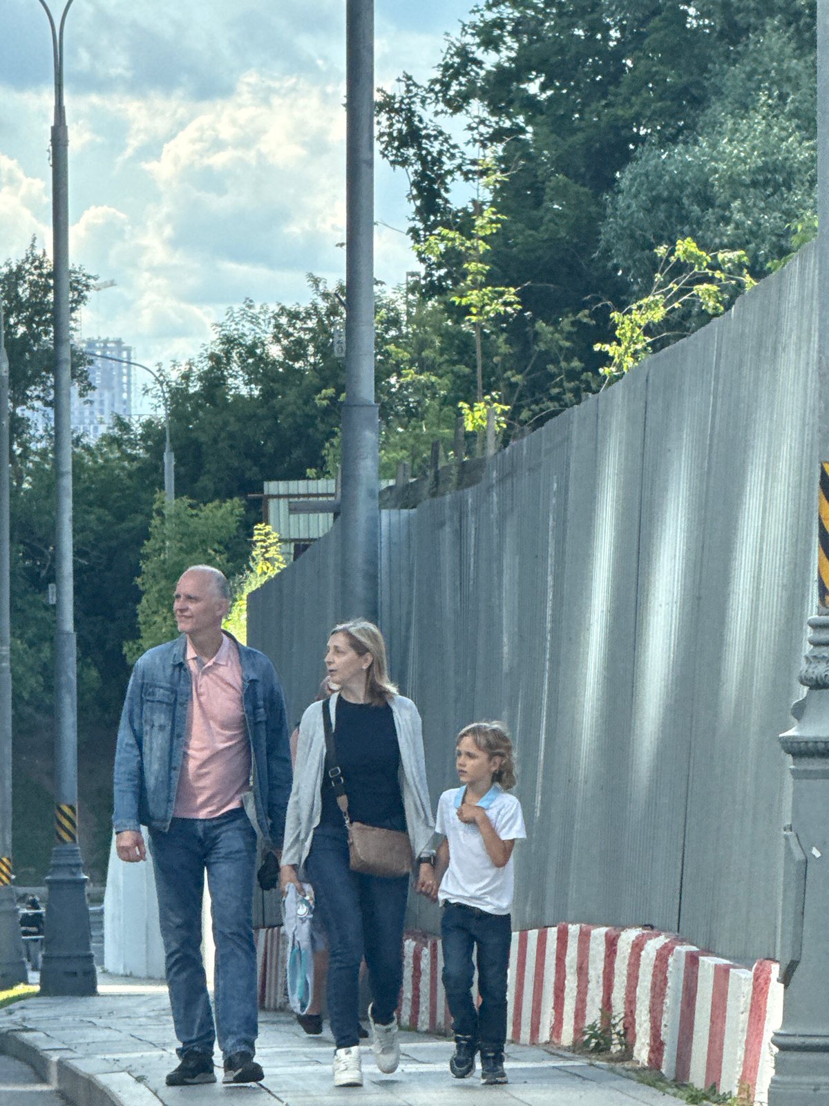 Sidewalks, busking, and everyday movement in central Moscow