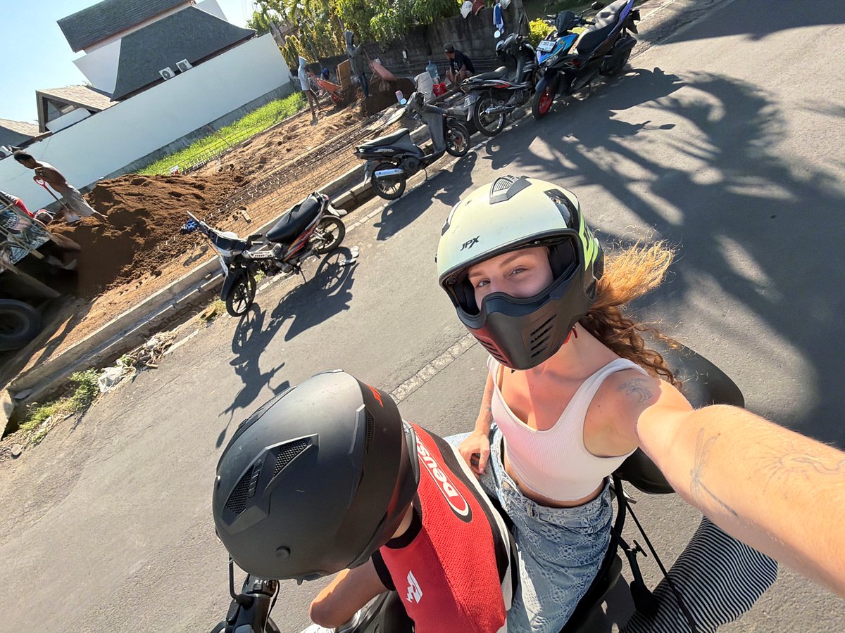 Motorcycle rides and workspace time in North Kuta