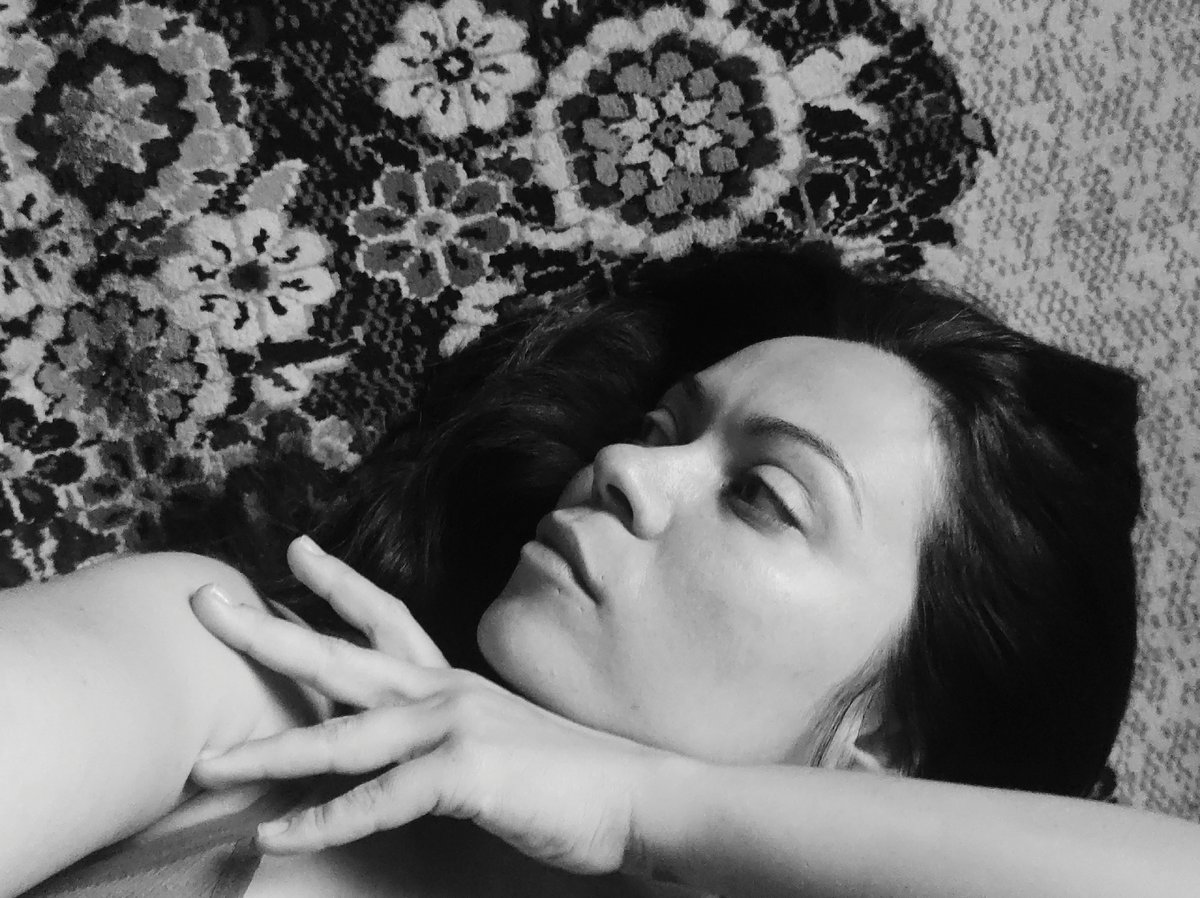 Morning portrait session captured in black and white photographs