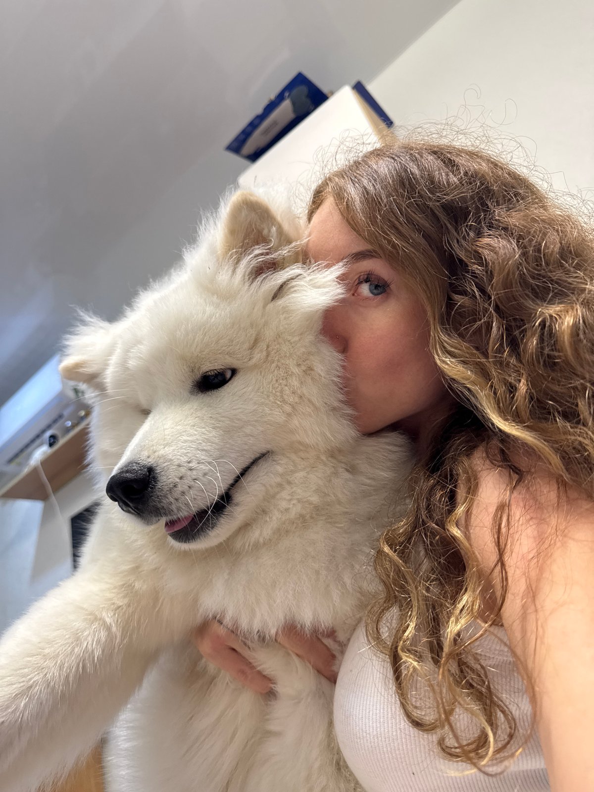 Casual day documented in Chaikovsky includes dining, pets, selfies