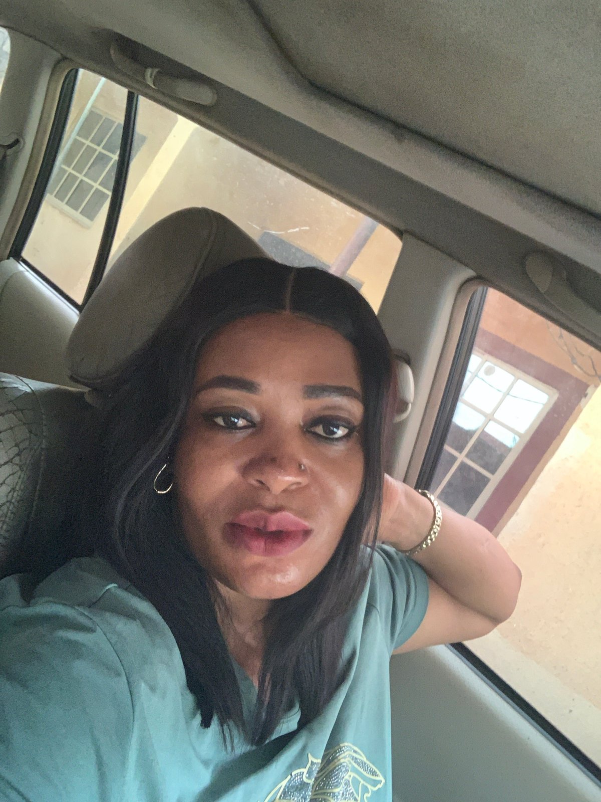 Woman Takes Car Selfies in Sabon Tasha