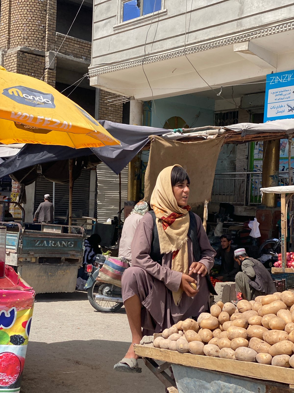 Street market life and daily movement in Kandahar, Afghanistan