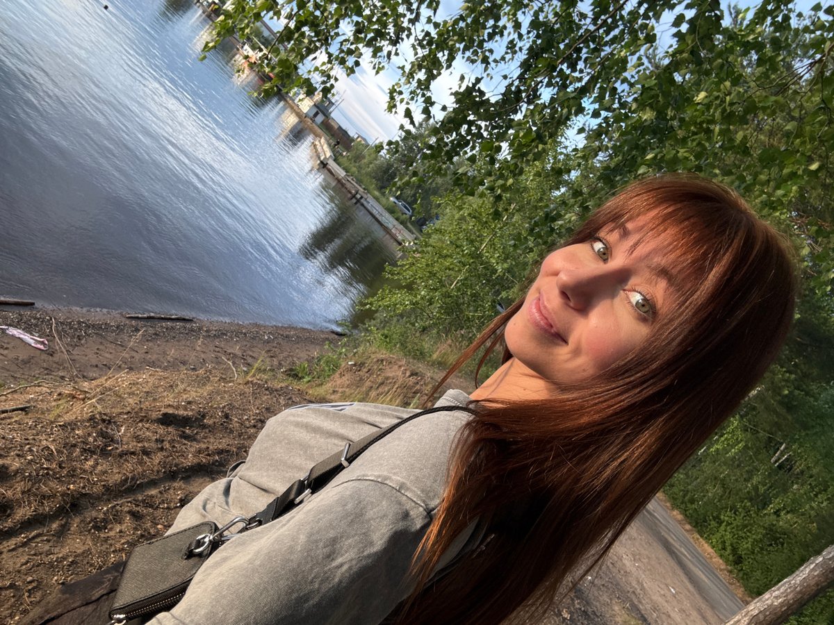 Sunset by the water in Chaikovsky, selfies and scenery