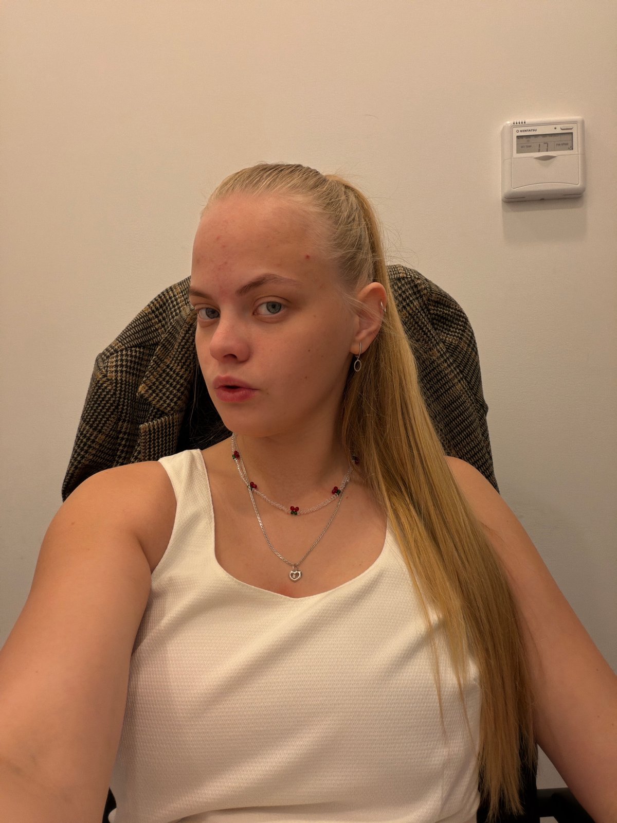 Woman documents selfie session in Izhevsk bathroom