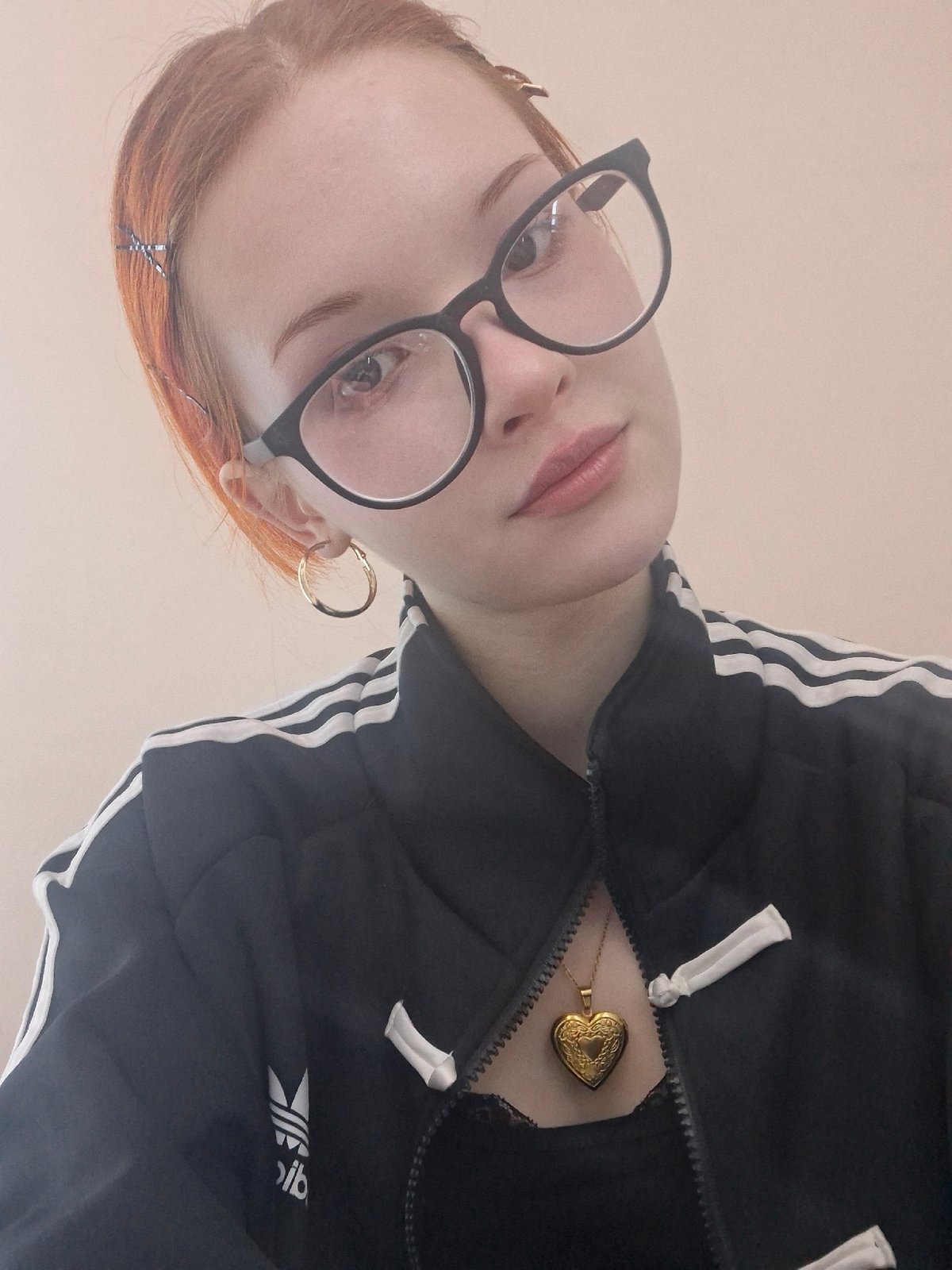 Morning moments captured across Chaikovsky: selfies, streets, routines