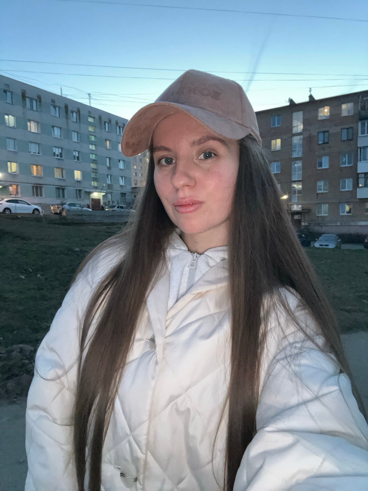 Evening playground activities captured by witnesses in Klin, Russia