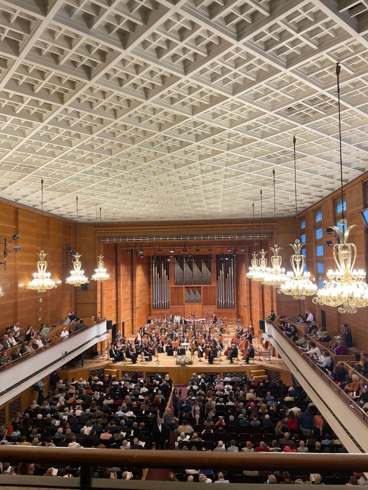 Orchestra performs to packed audience in Sofia concert hall