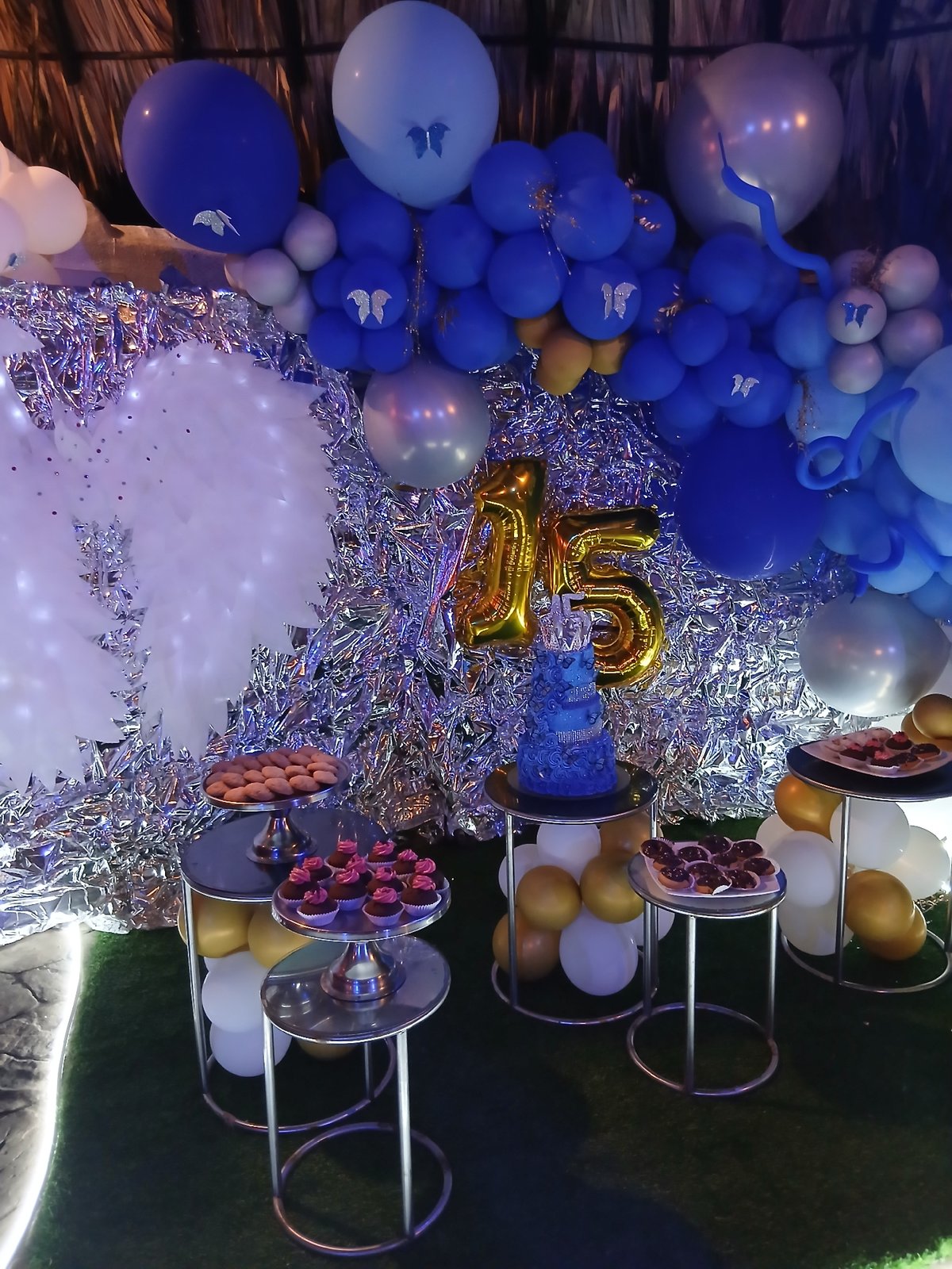 Quinceañera celebration setup documented at Playa El Agua, Venezuela