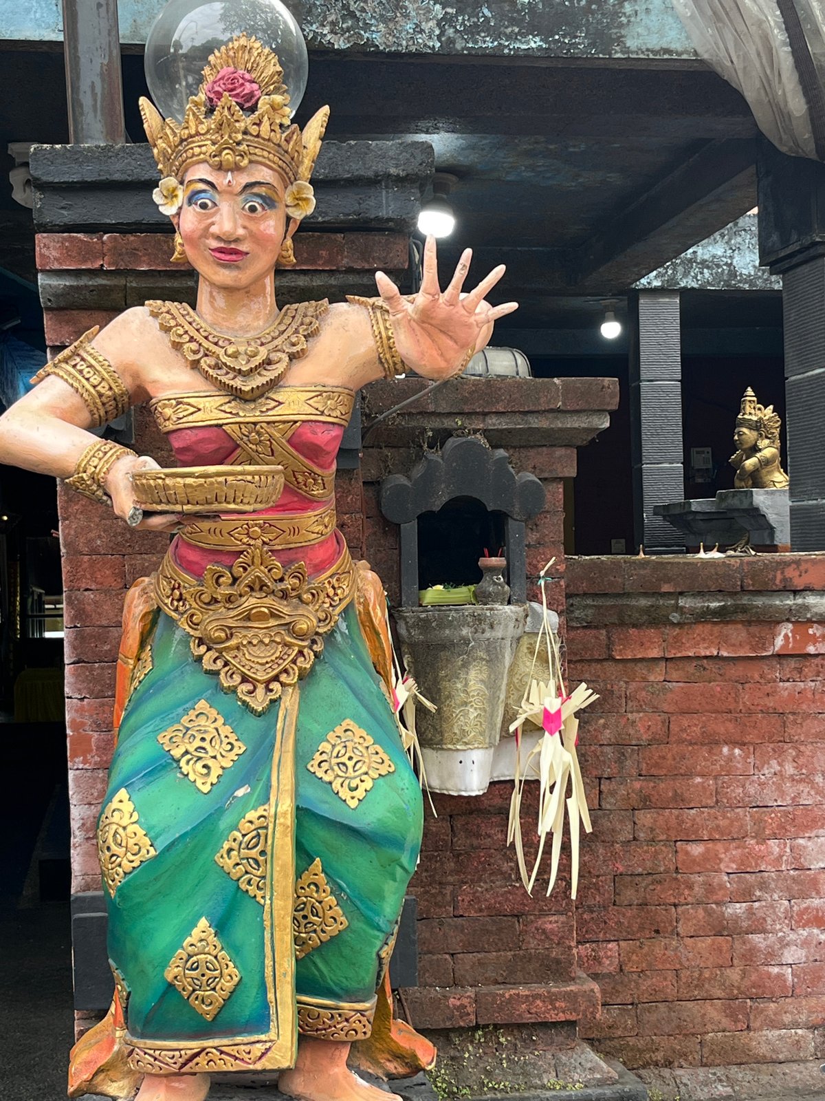 Kuta's public statues: dancer, fisherman, and lobster landmarks