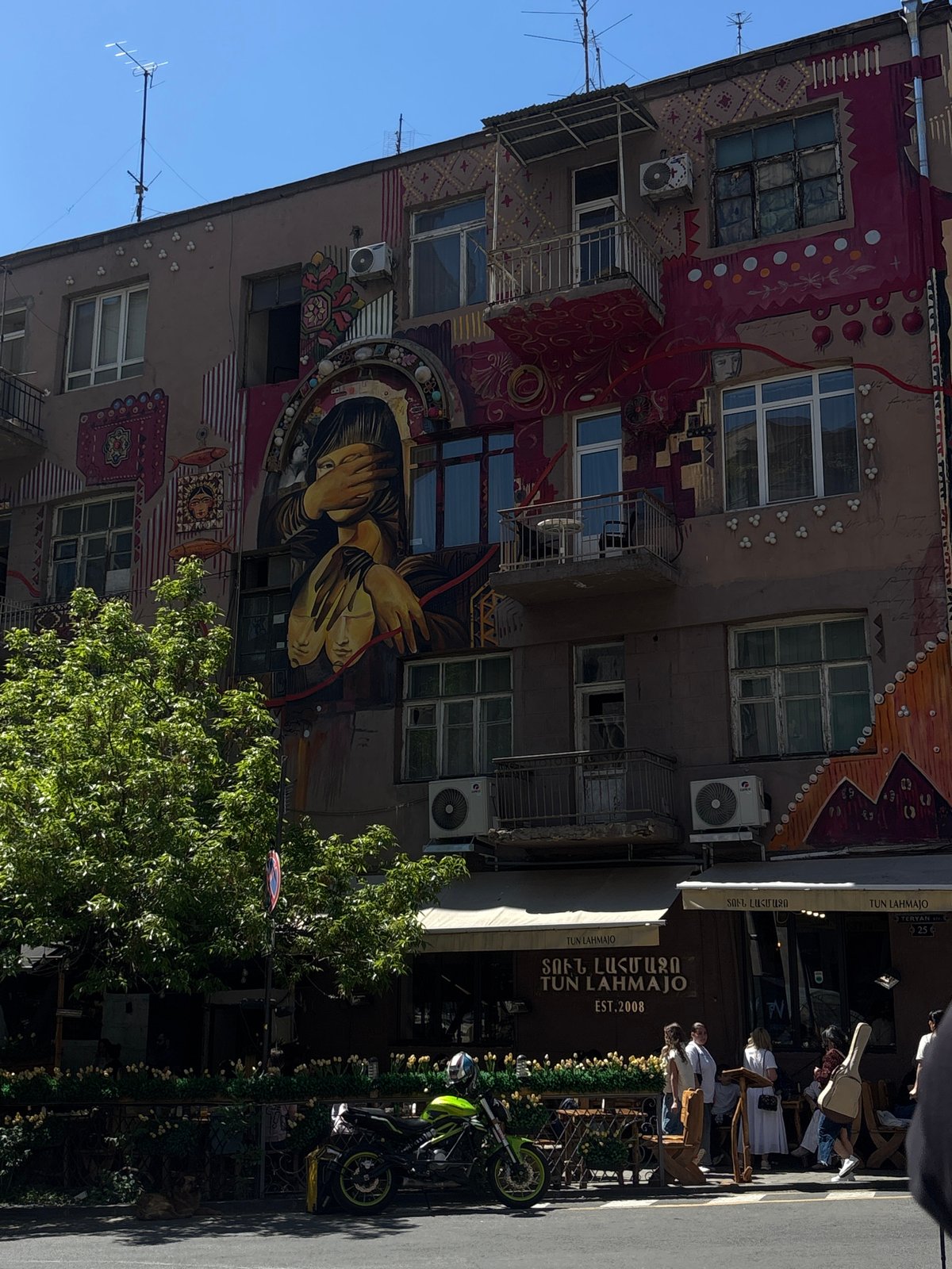 Morning walk captures Yerevan's colorful cafes and street art